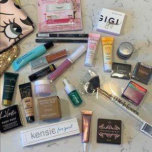 Big Cosmetic Bundle!